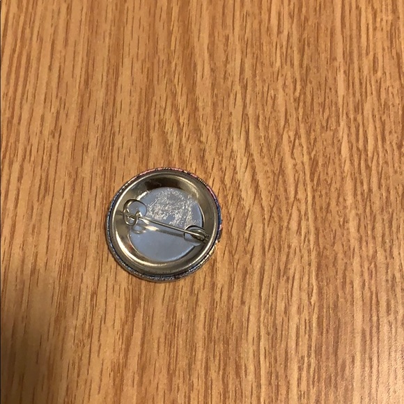 Sweet Pin - Picture 2 of 2